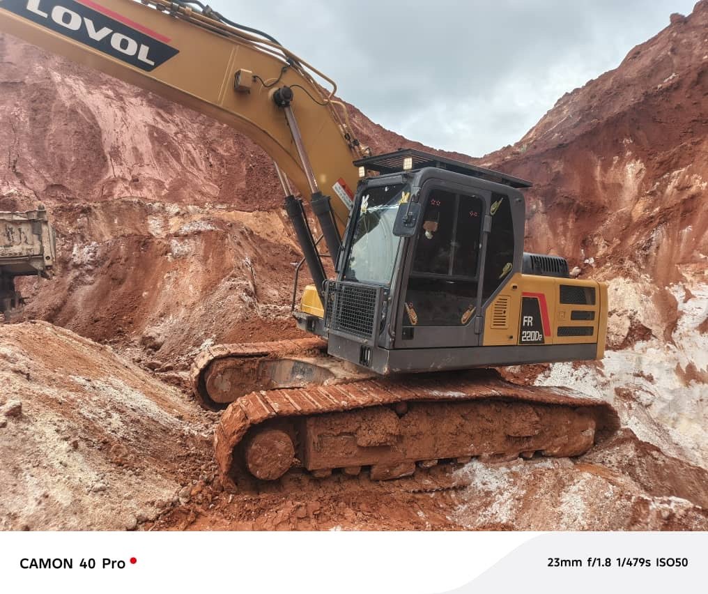 LOVOL FR220D excavator working in quarry